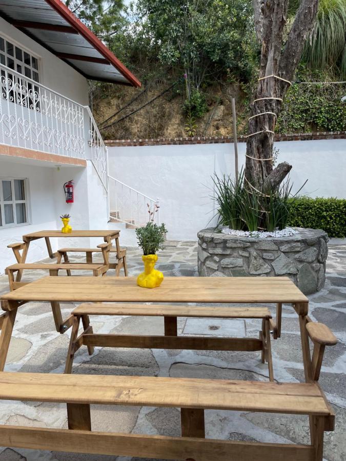 Casa Valentino Trattoria & Alojamiento Минераль-дель-Монте Экстерьер фото